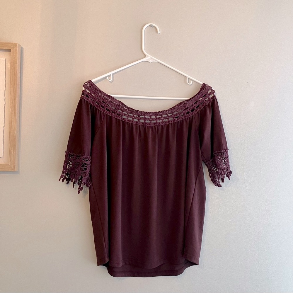 Rue 21 off the shoulder shirt in dark purple retro lace style size M women’s